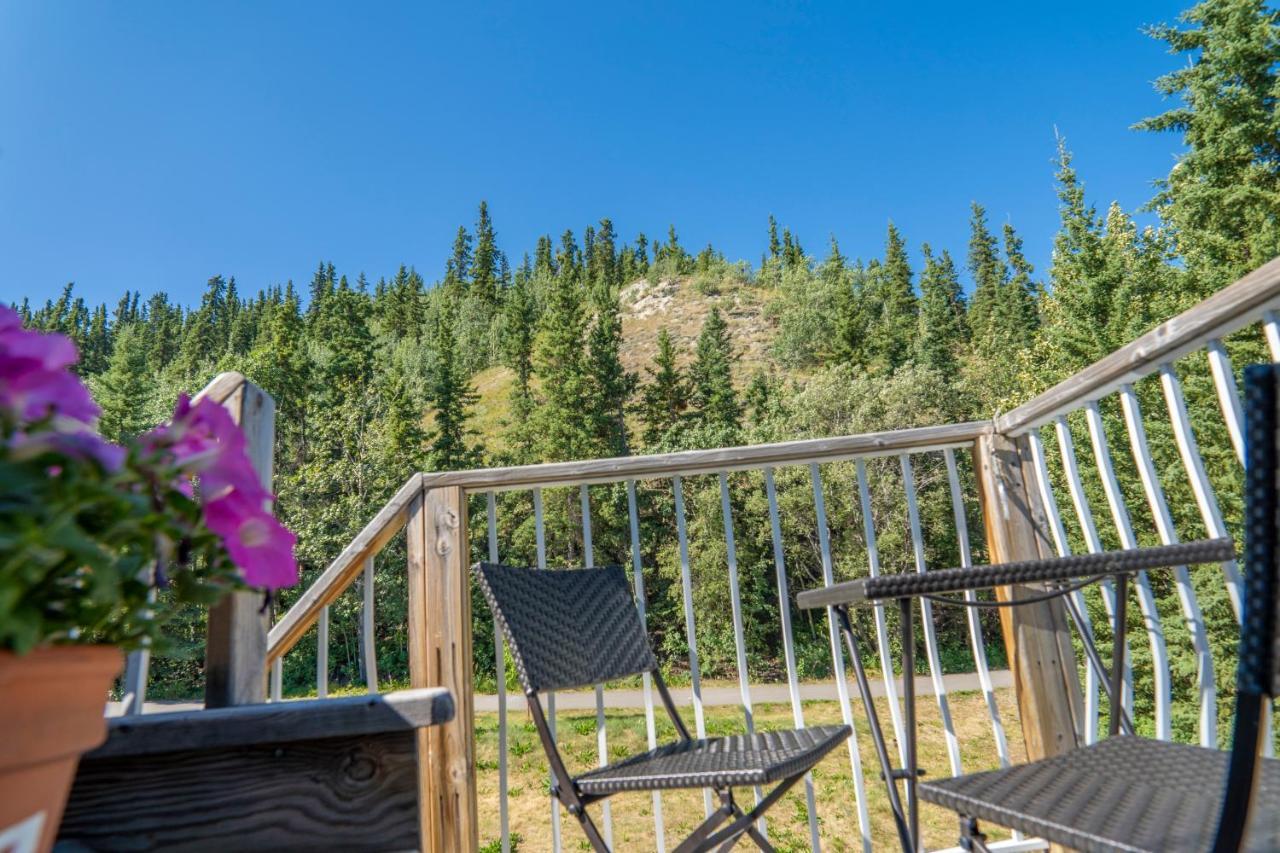 Downtown Whitehorse Apartment In Old Town ภายนอก รูปภาพ