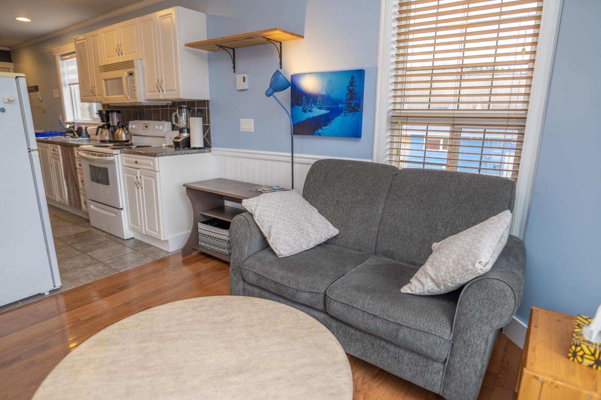 Downtown Whitehorse Apartment In Old Town ภายนอก รูปภาพ